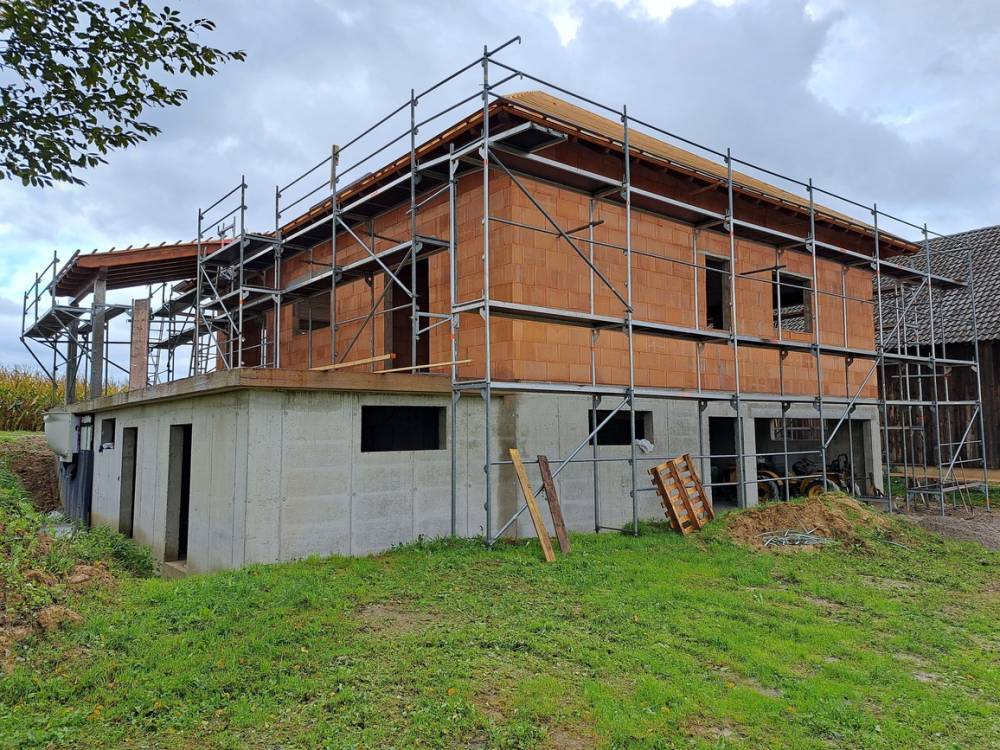 KOLB CONSTRUCTIONS S.A (1)